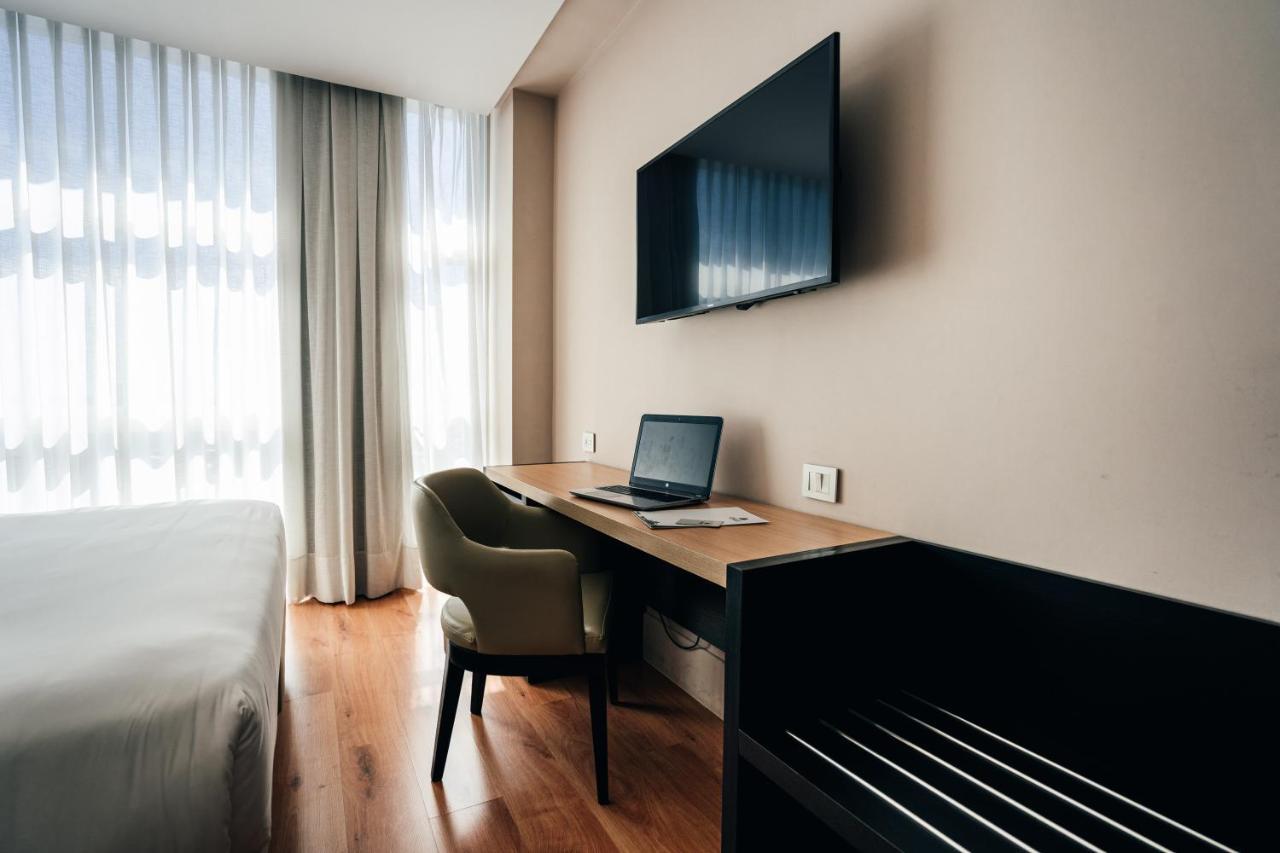 Palmaroga Hotel Asuncion, Tapestry Collection By Hilton Екстериор снимка